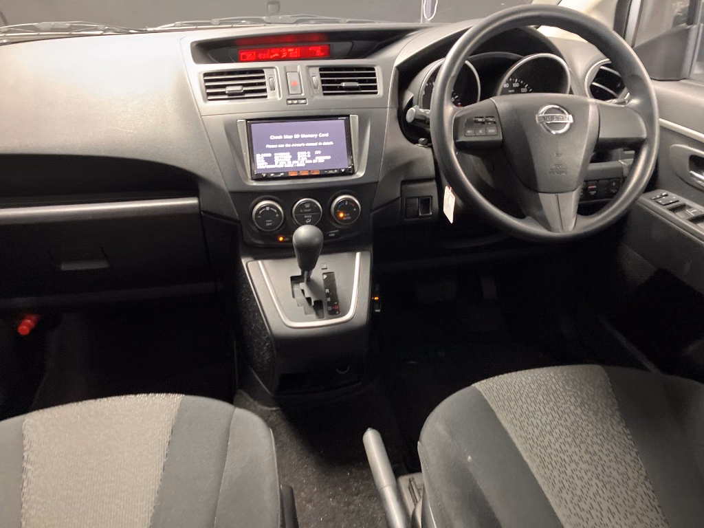 NISSAN LAFESTA