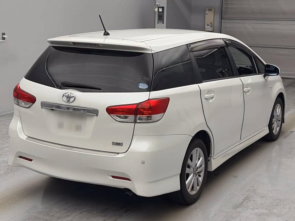 TOYOTA WISH