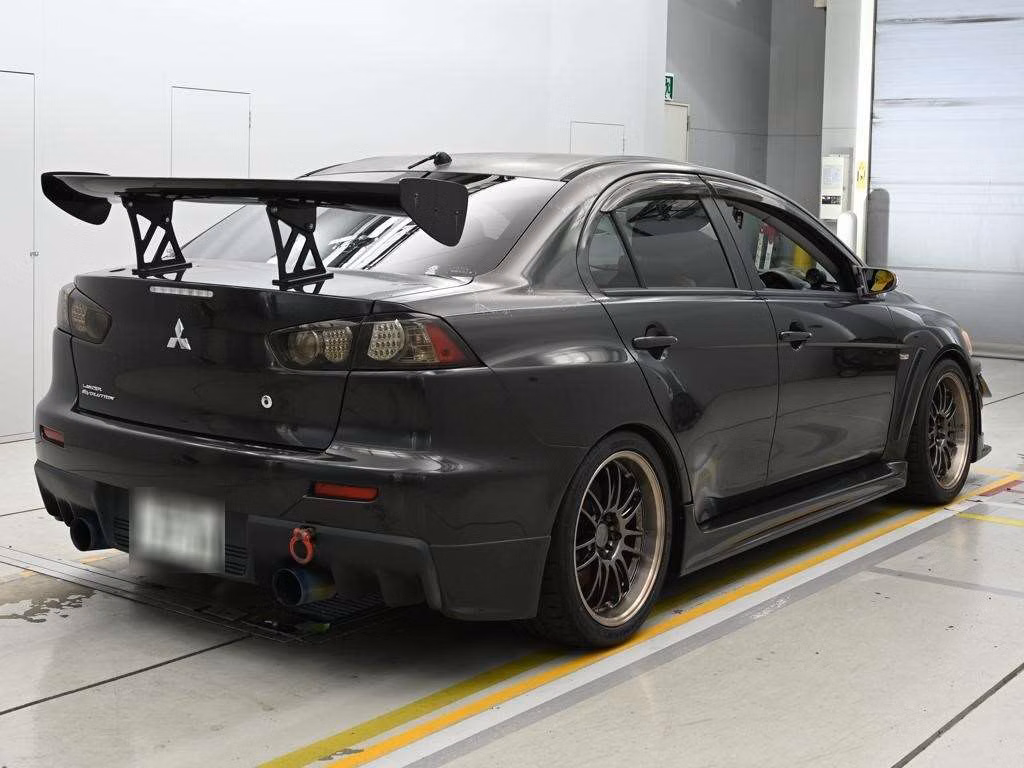 MITSUBISHI LANCER EVOLUTION