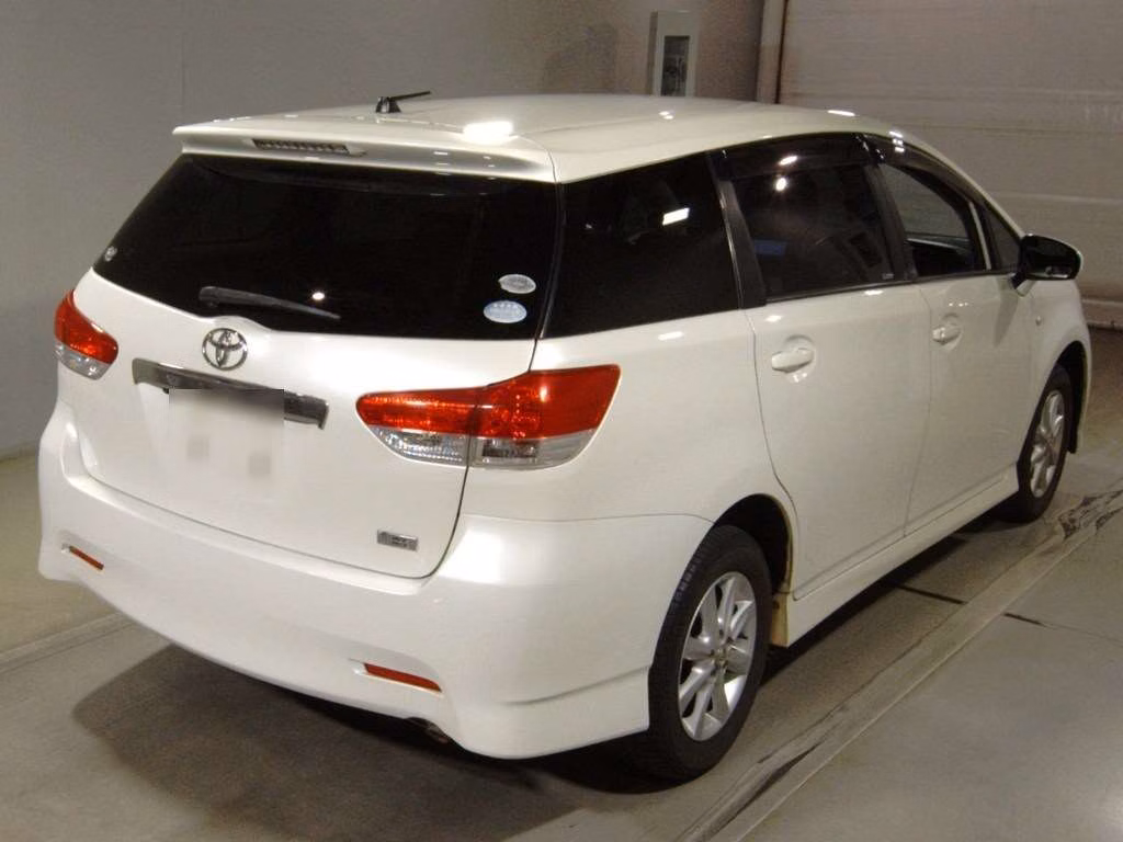 TOYOTA WISH