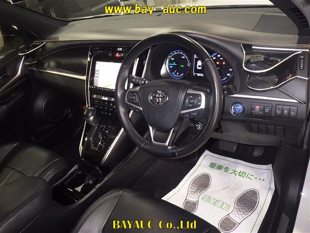 TOYOTA HARRIER