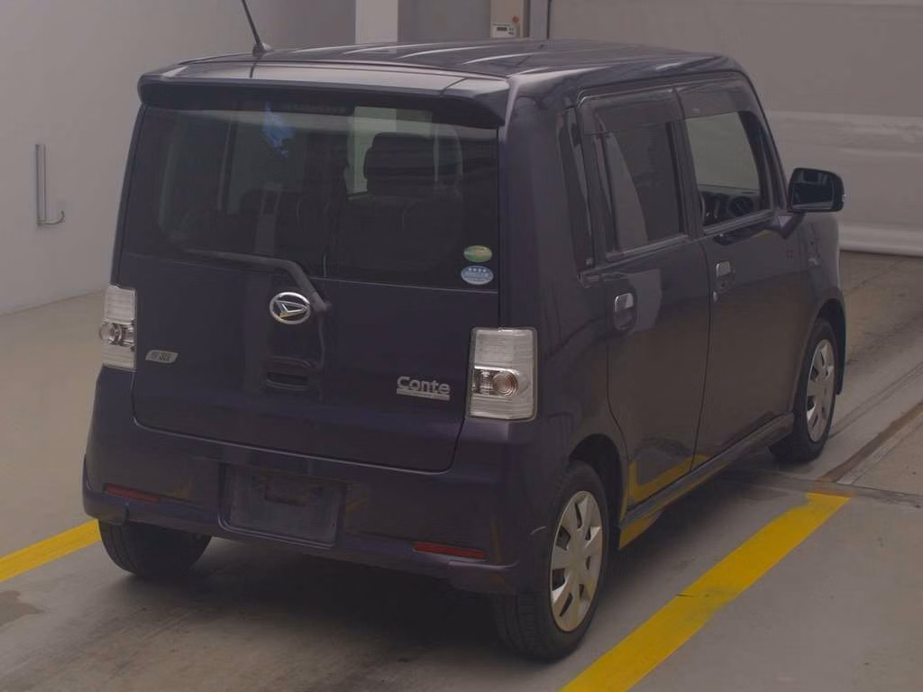 DAIHATSU MOVE CONTE