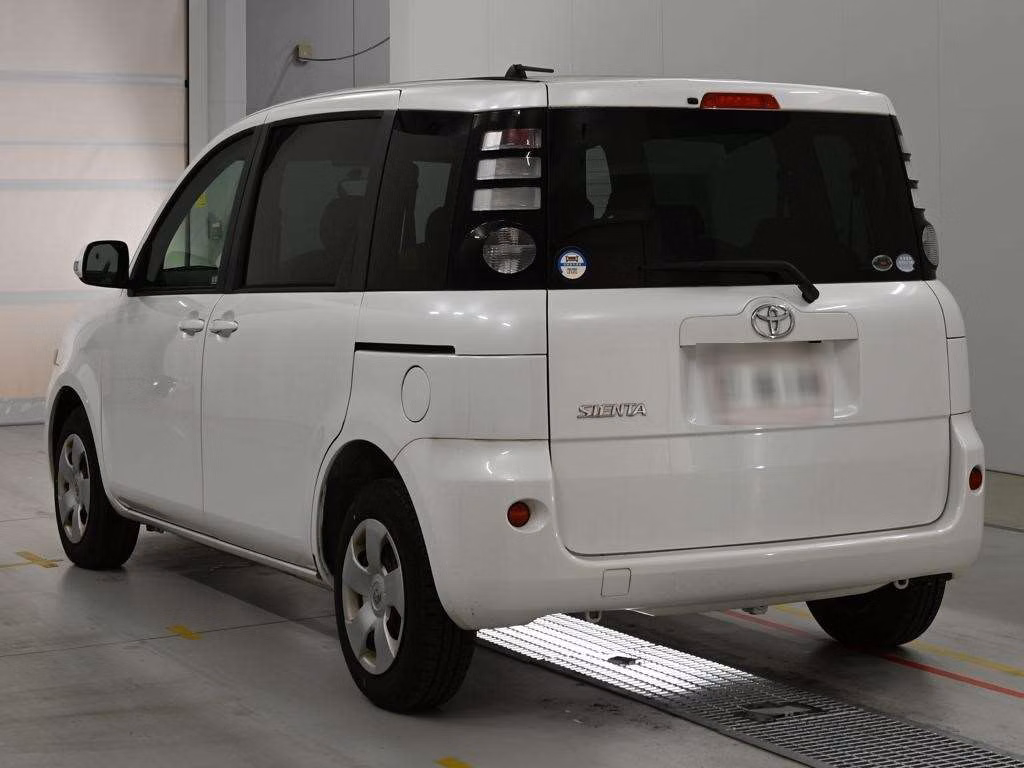 TOYOTA SIENTA