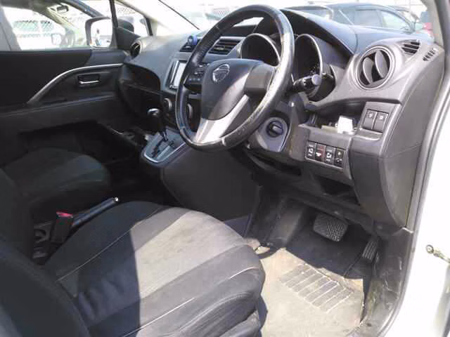 NISSAN LAFESTA