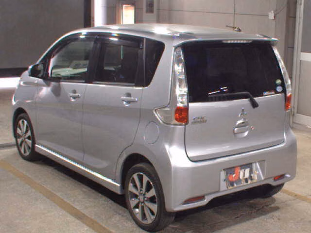 MITSUBISHI EK CUSTOM