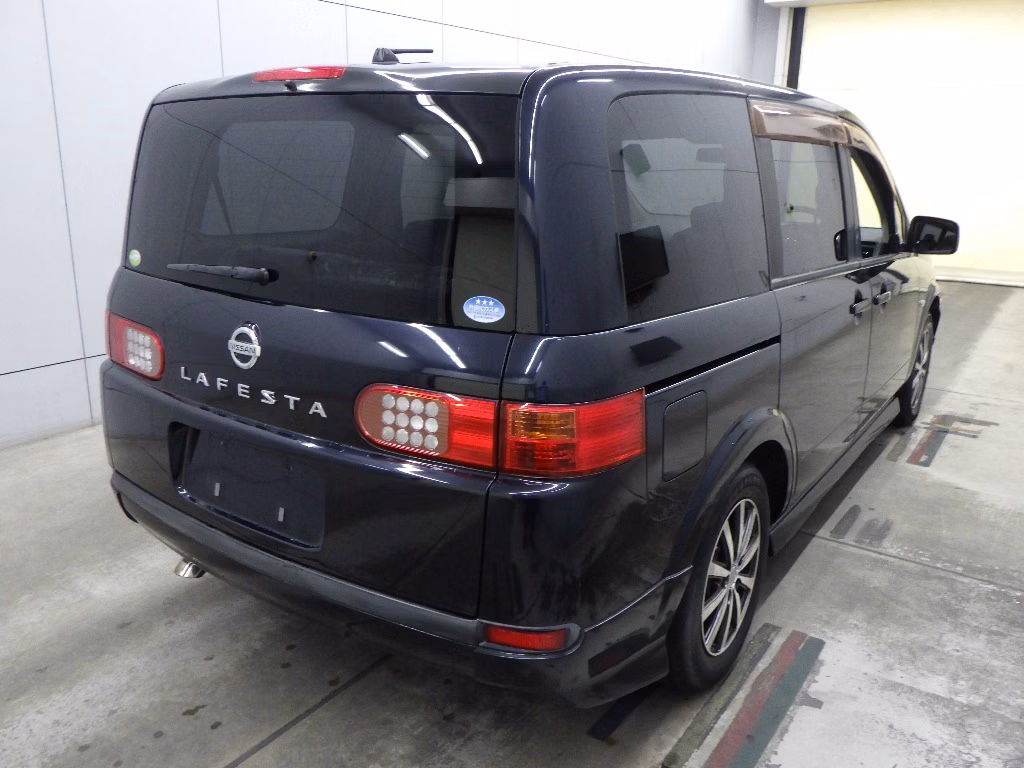 NISSAN LAFESTA