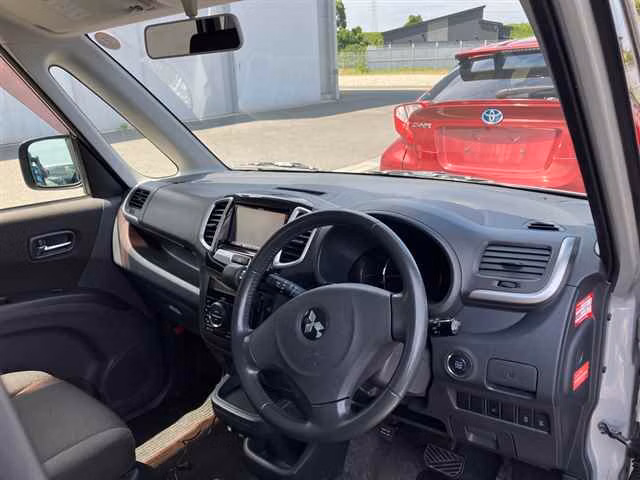 MITSUBISHI DELICA D:2