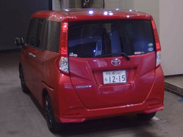 TOYOTA ROOMY