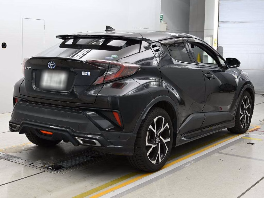 TOYOTA C-HR