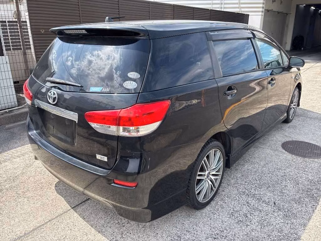 TOYOTA WISH