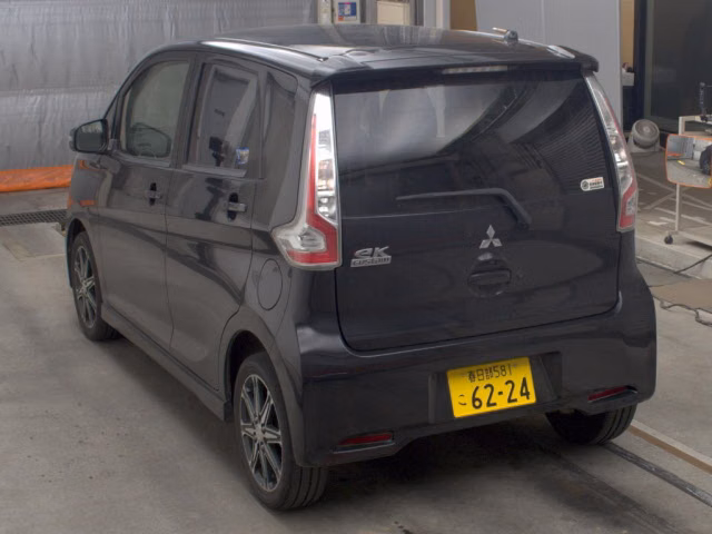 MITSUBISHI EK CUSTOM