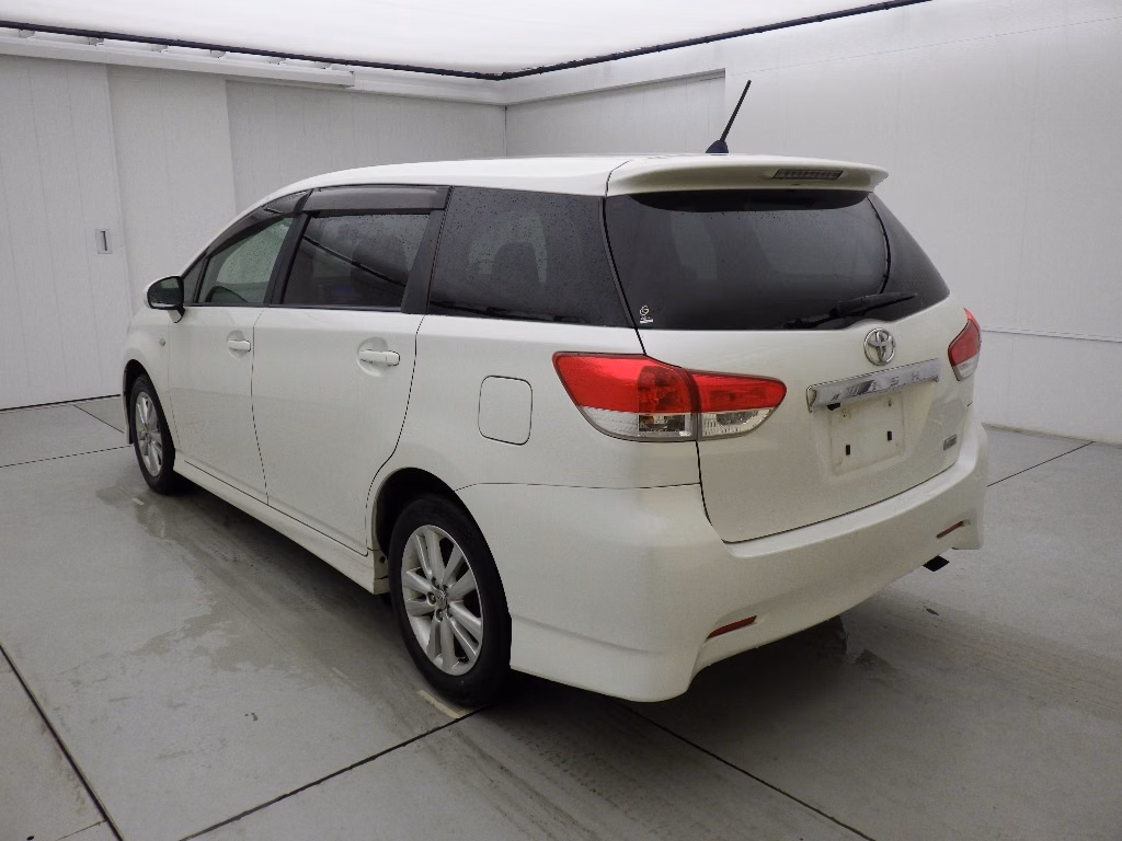 TOYOTA WISH