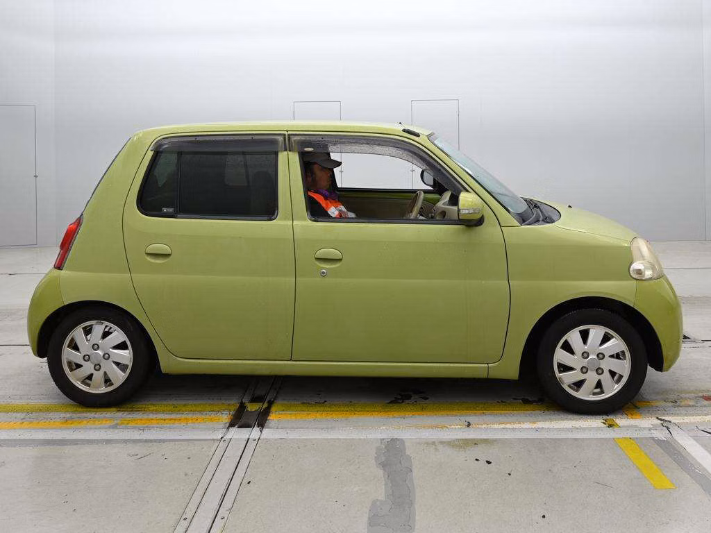 DAIHATSU ESSE