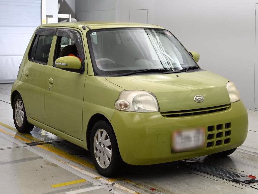 DAIHATSU ESSE