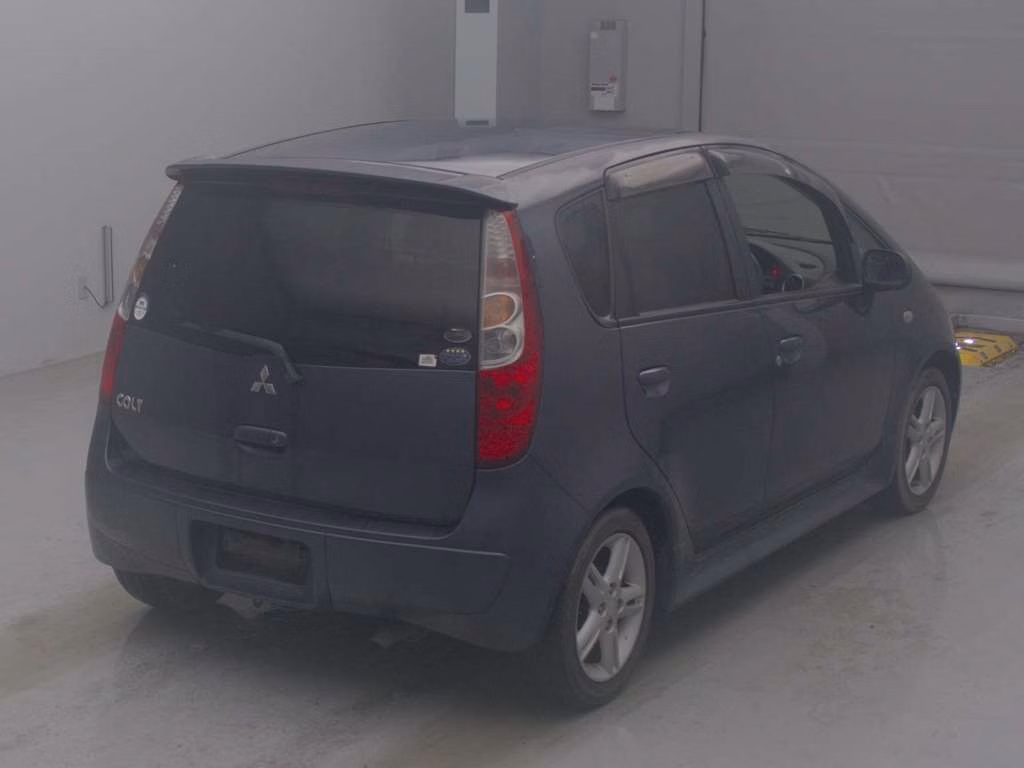 MITSUBISHI COLT