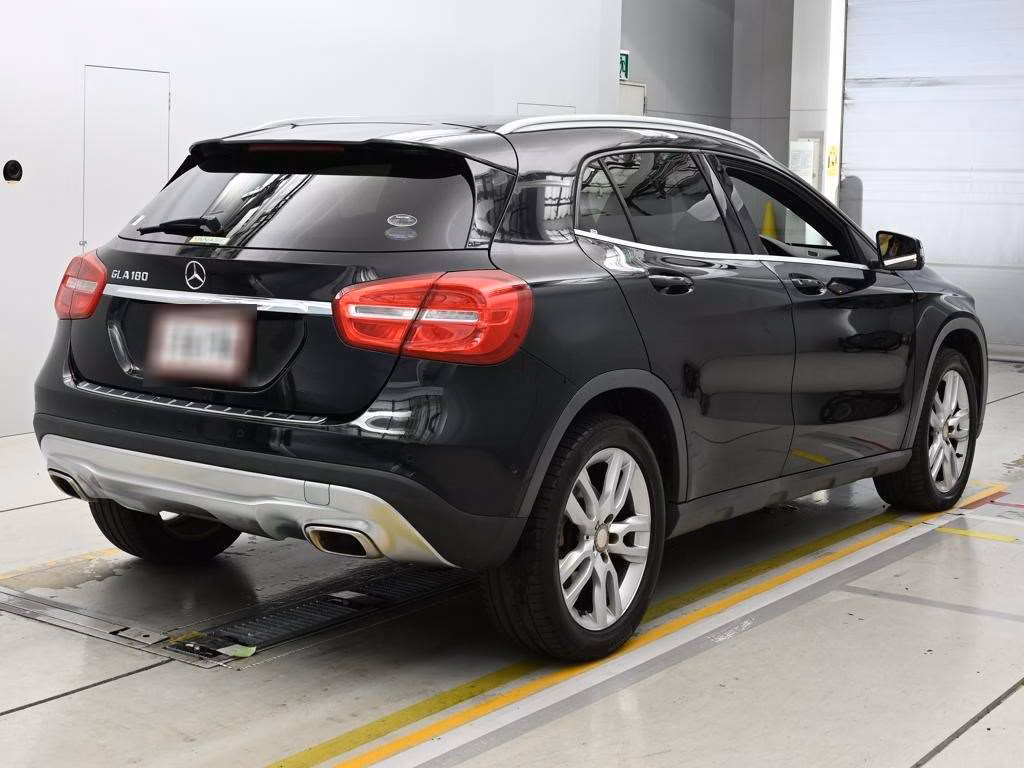 MERCEDES-BENZ GLA-CLASS