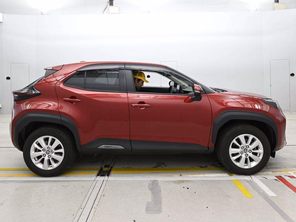 TOYOTA YARIS CROSS