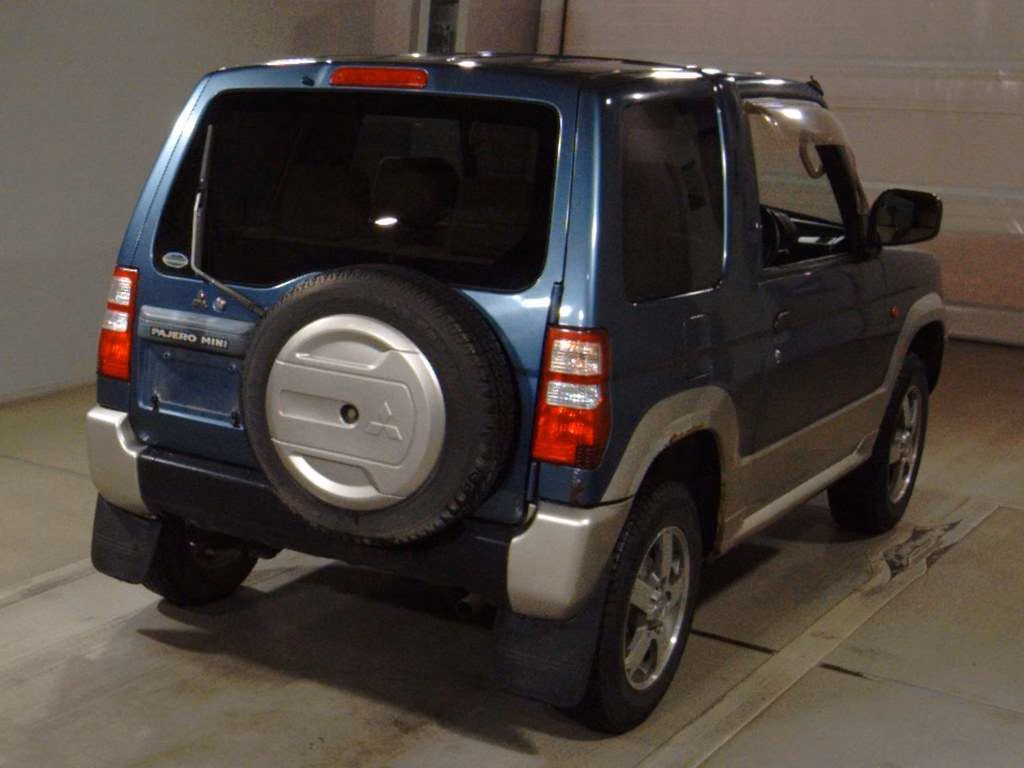 MITSUBISHI PAJERO MINI