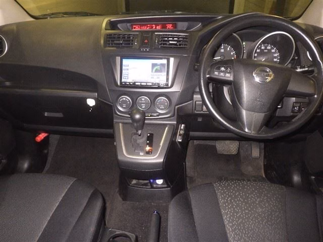 NISSAN LAFESTA