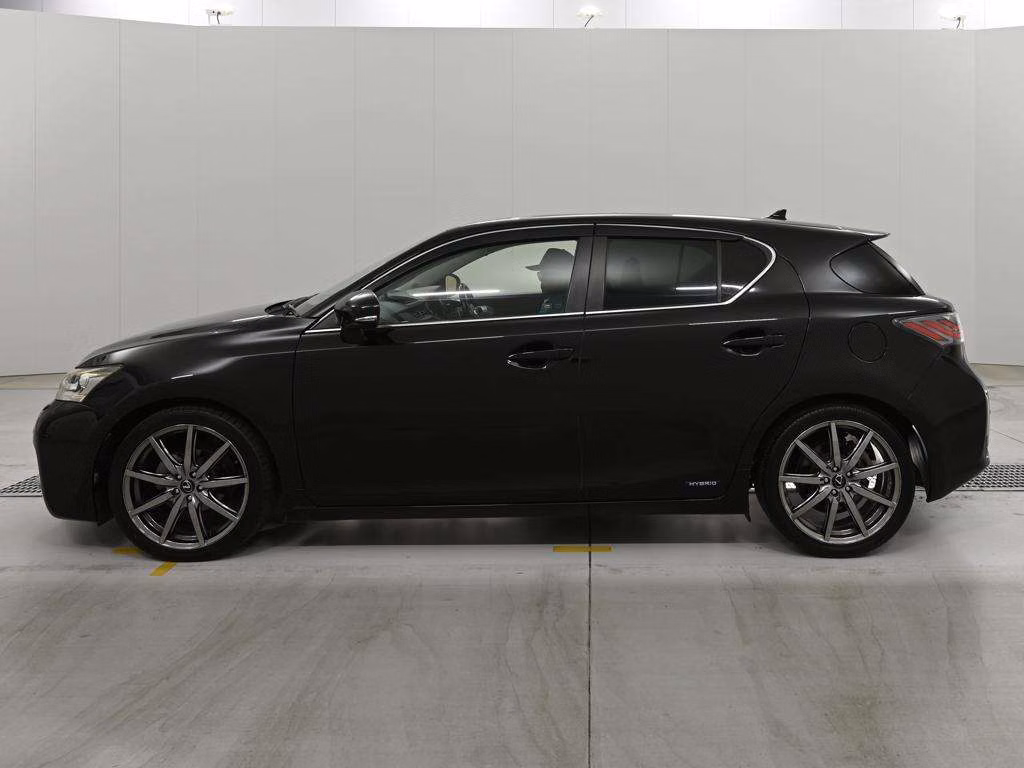 LEXUS CT200H