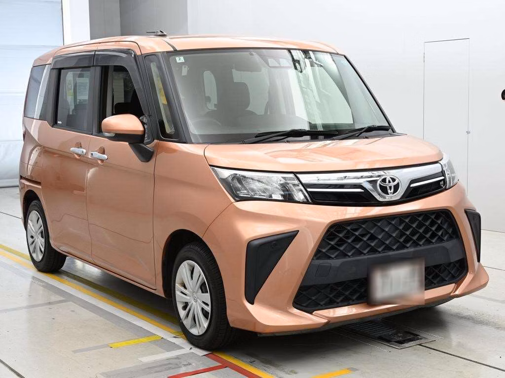 TOYOTA ROOMY