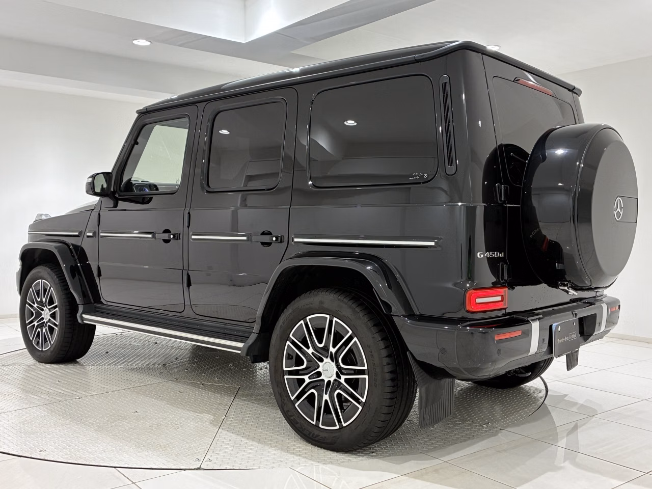 MERCEDES-BENZ G-CLASS