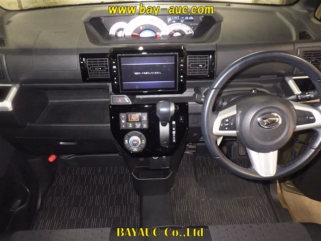 DAIHATSU WAKE