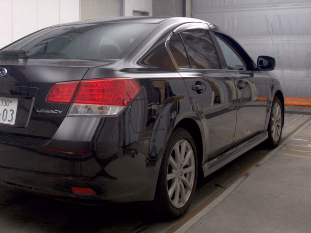 SUBARU LEGACY B4