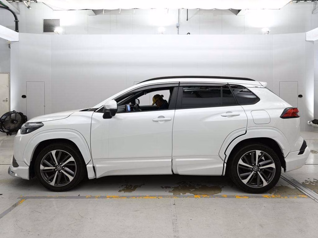 TOYOTA COROLLA CROSS