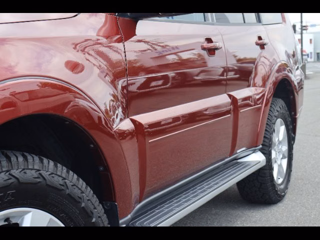 MITSUBISHI PAJERO