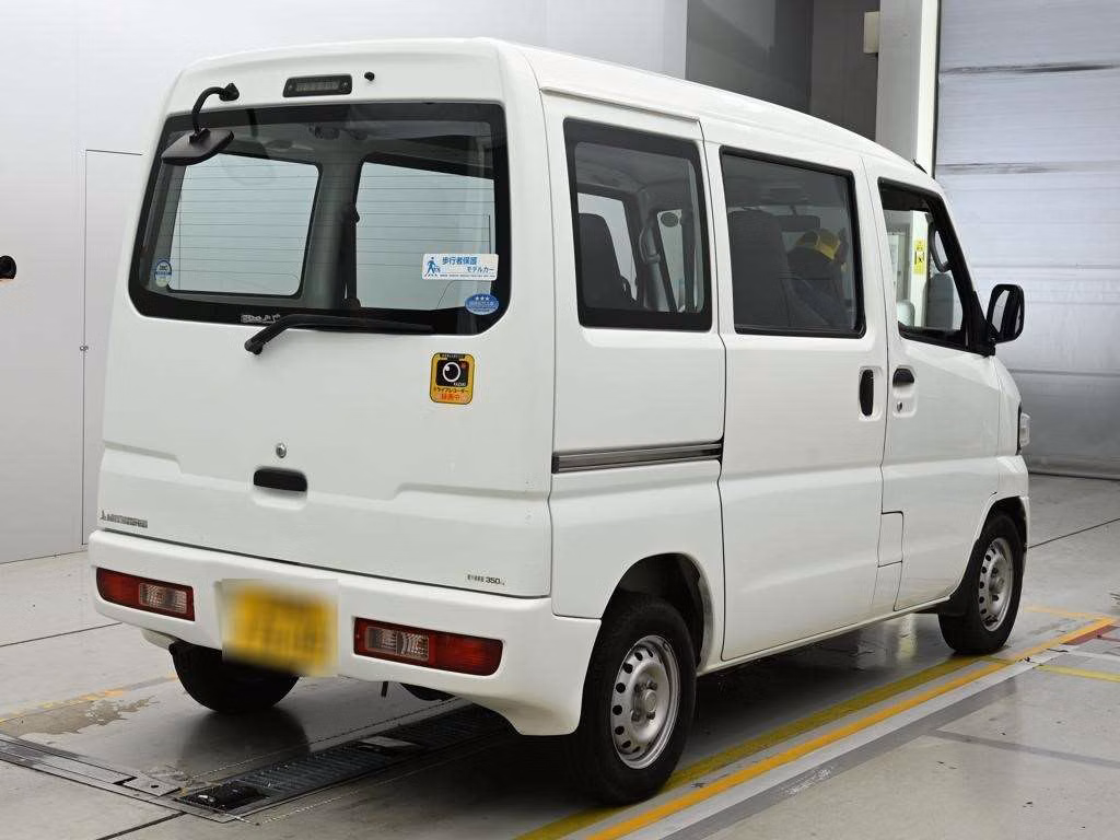 MITSUBISHI MINICAB