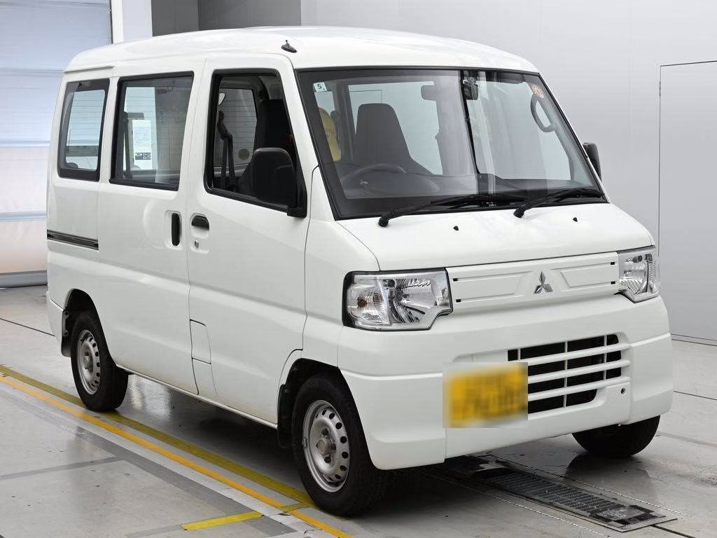 MITSUBISHI MINICAB