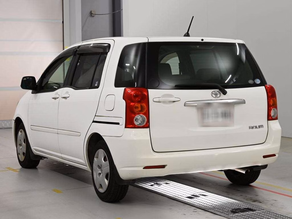 TOYOTA RAUM