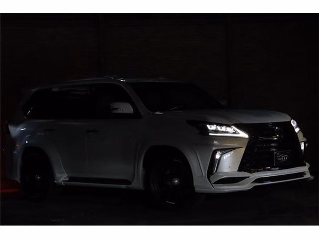 LEXUS LX570