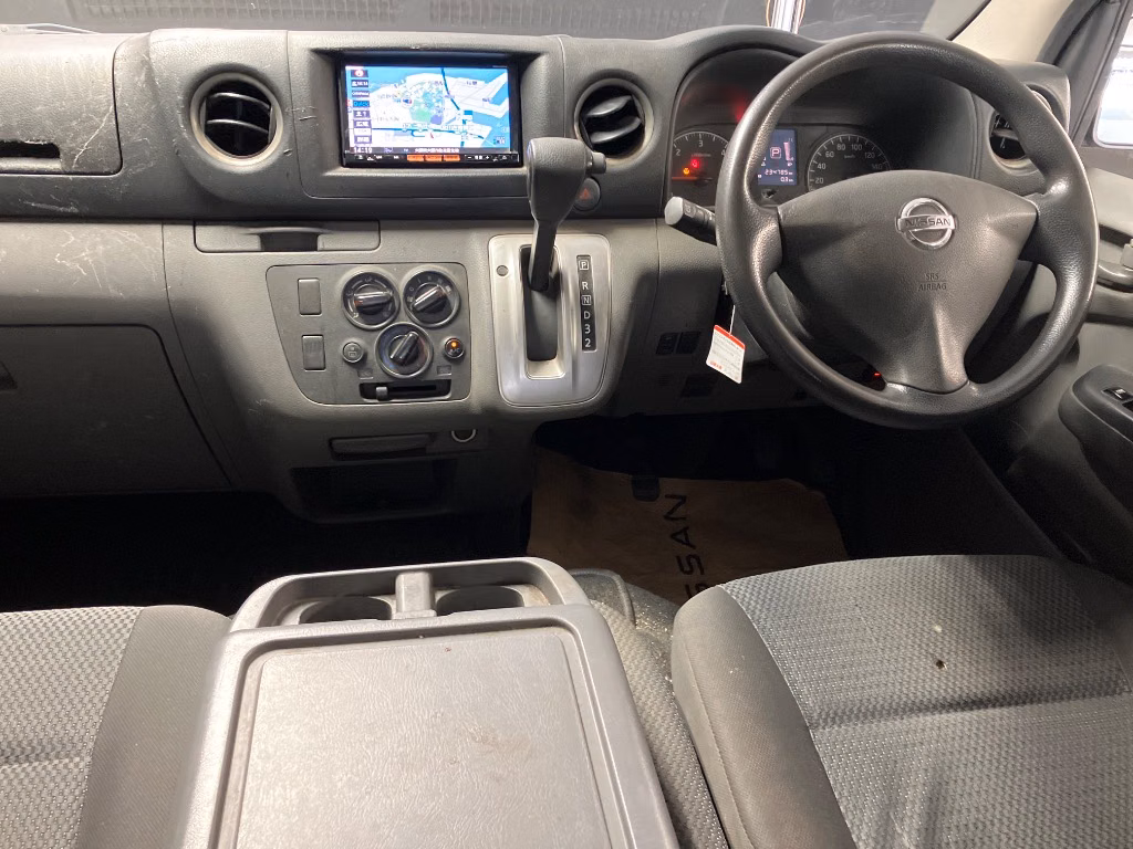 NISSAN NV350 CARAVAN