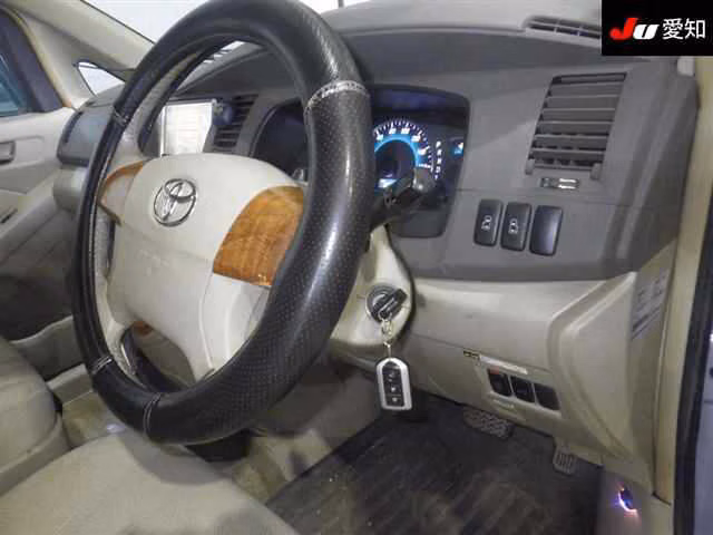 TOYOTA ISIS