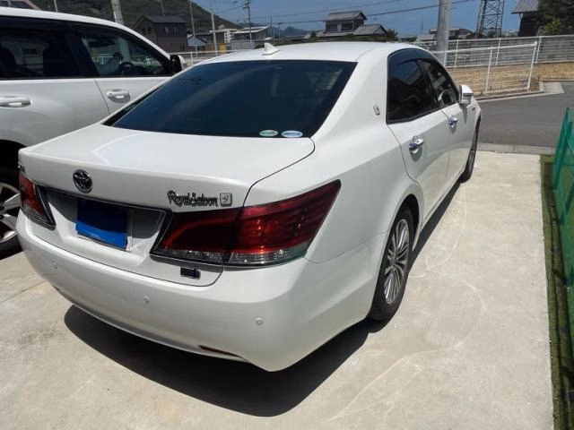 TOYOTA CROWN