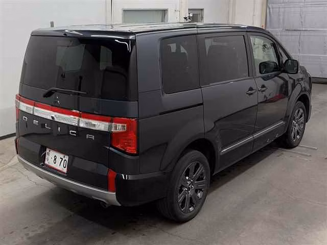 MITSUBISHI DELICA D:5