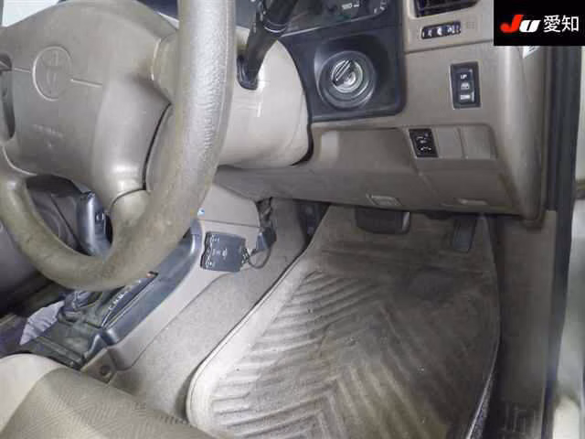 TOYOTA HILUX SURF
