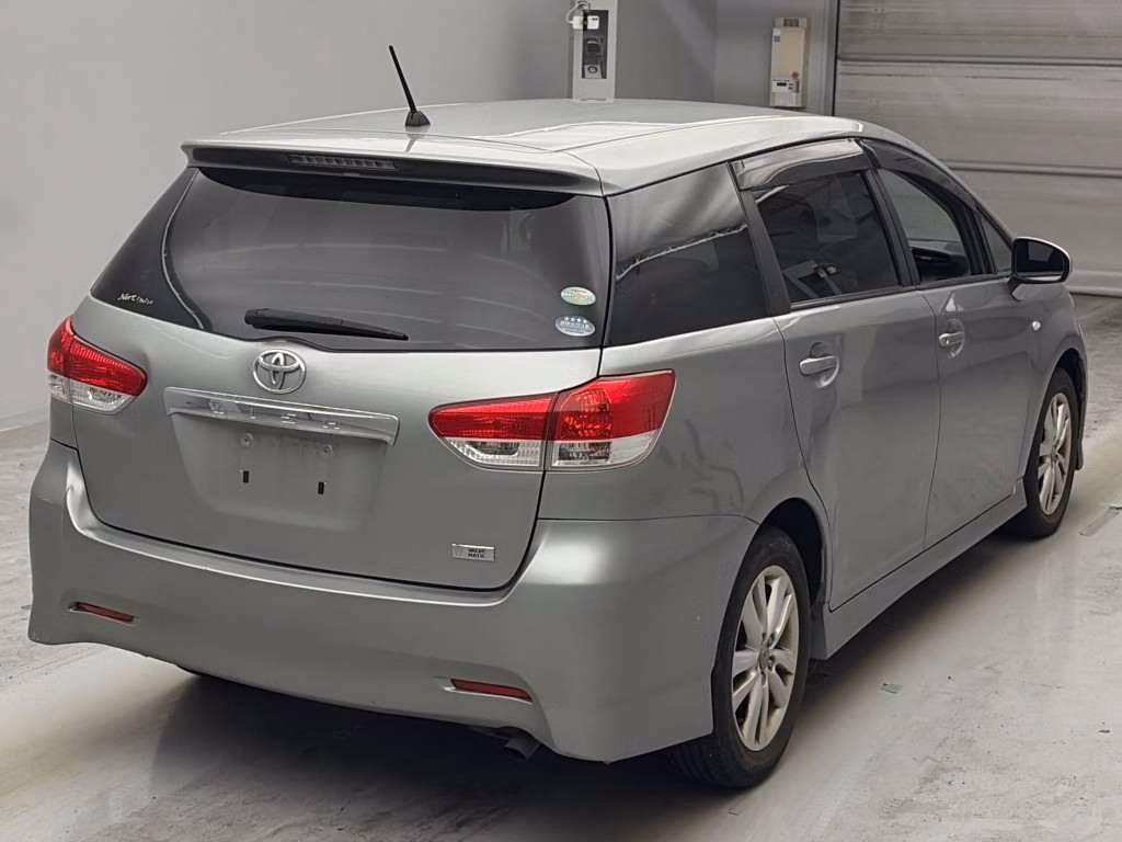 TOYOTA WISH