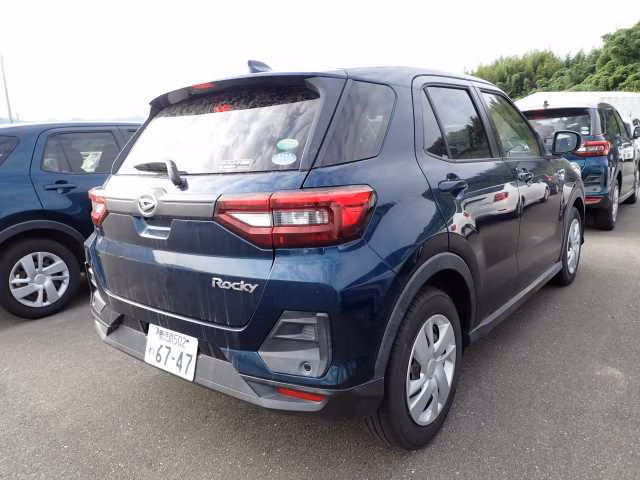 DAIHATSU ROCKY