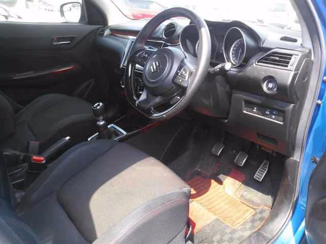 SUZUKI SWIFT