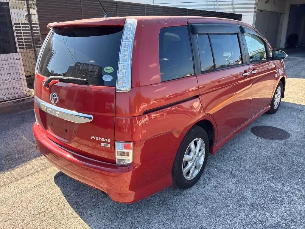 TOYOTA ISIS