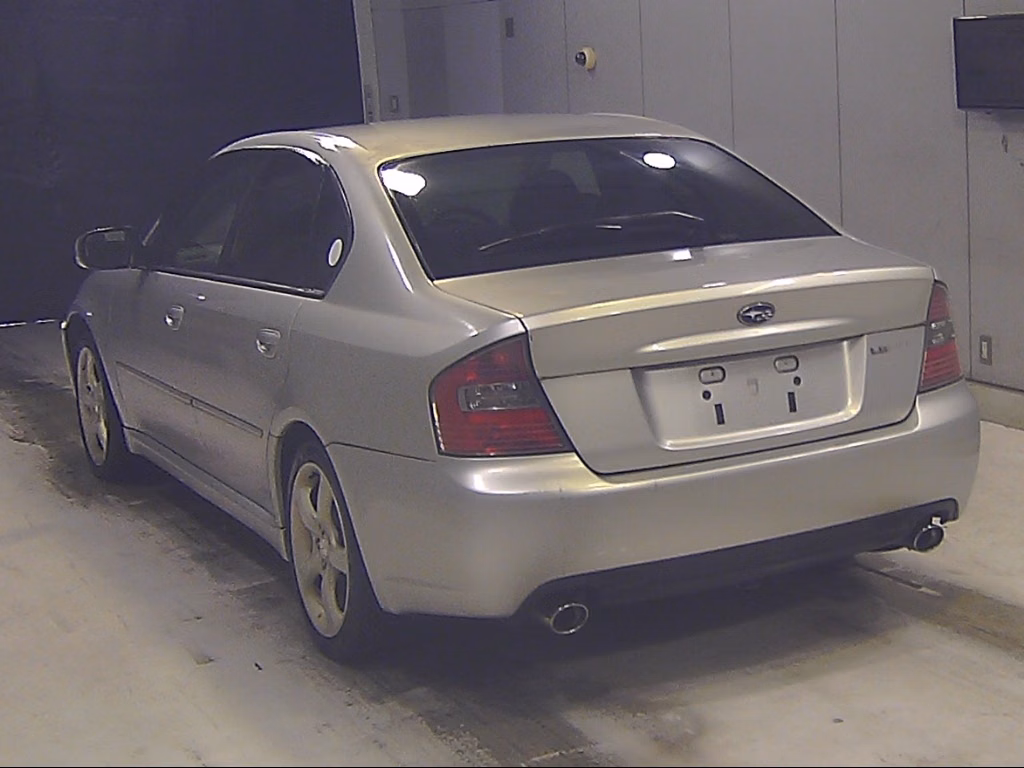 SUBARU LEGACY B4