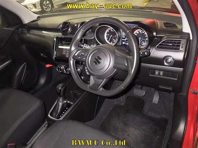 SUZUKI SWIFT