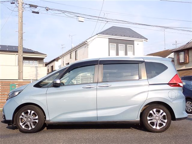 HONDA FREED+