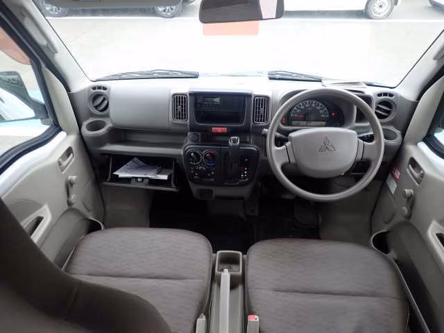MITSUBISHI MINICAB