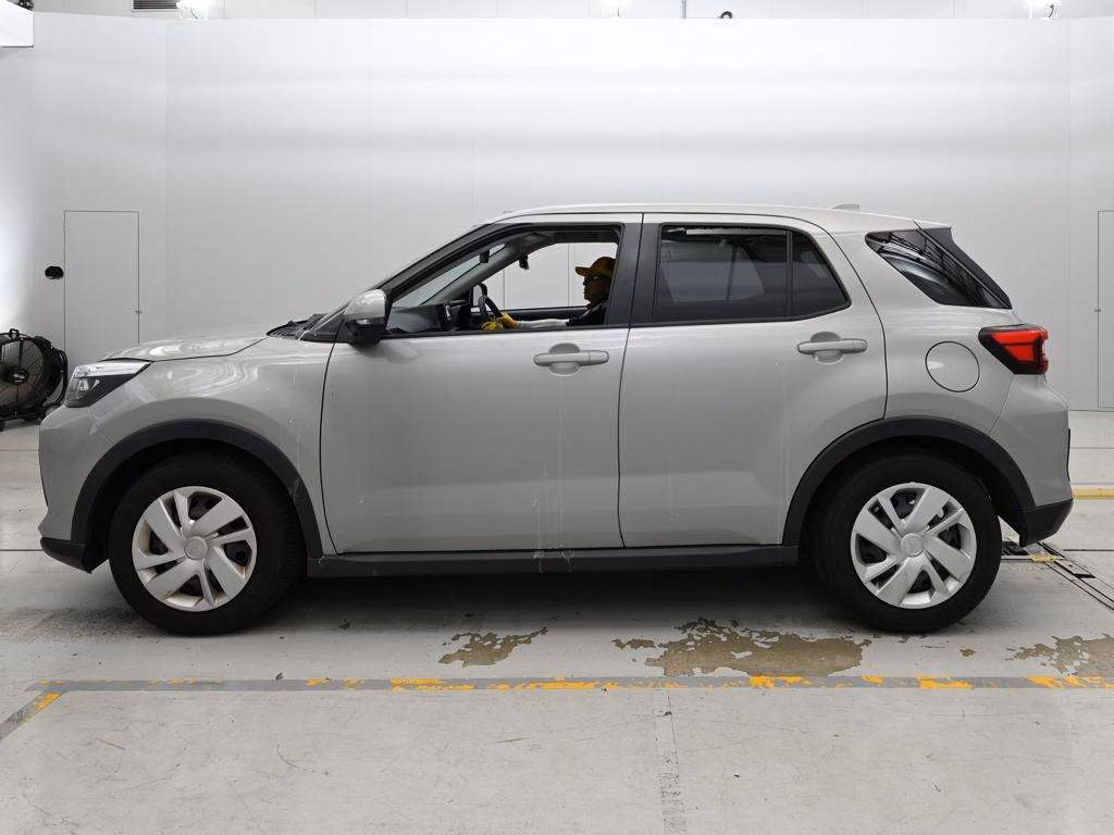 DAIHATSU ROCKY