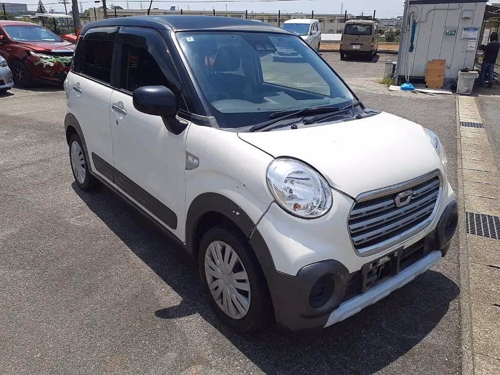 DAIHATSU CAST