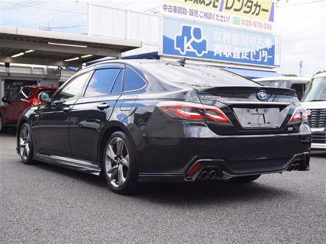 TOYOTA CROWN
